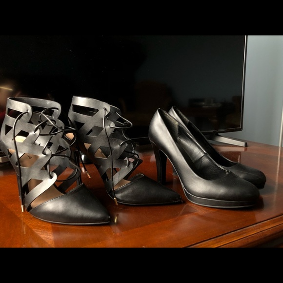 Two pairs Spring heels - Picture 2 of 4